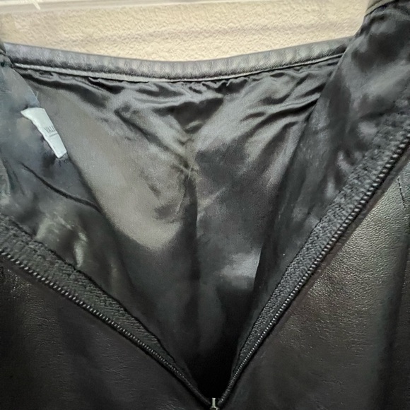 Valerie Stevens, petite leather midi skirt, size 12 petite. #222 - Picture 3 of 6
